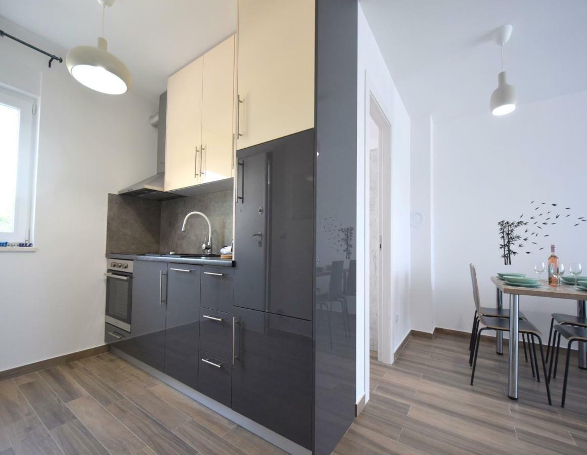 Apartments Medna Čižići Bagian luar foto