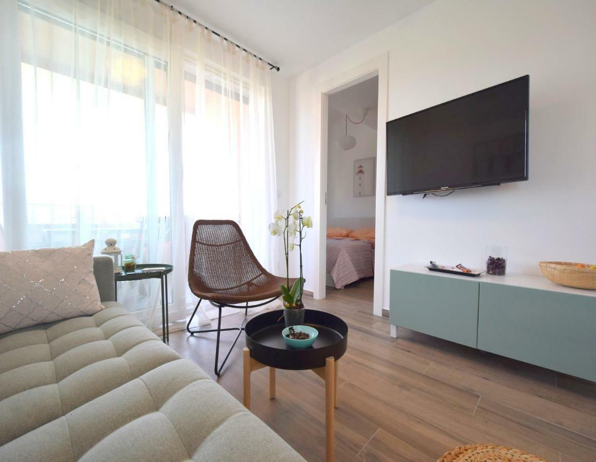 Apartments Medna Čižići Bagian luar foto