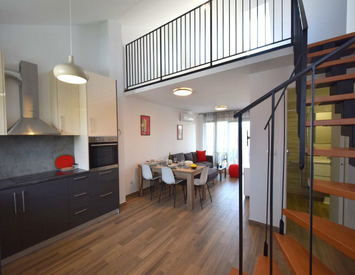 Apartments Medna Čižići Bagian luar foto