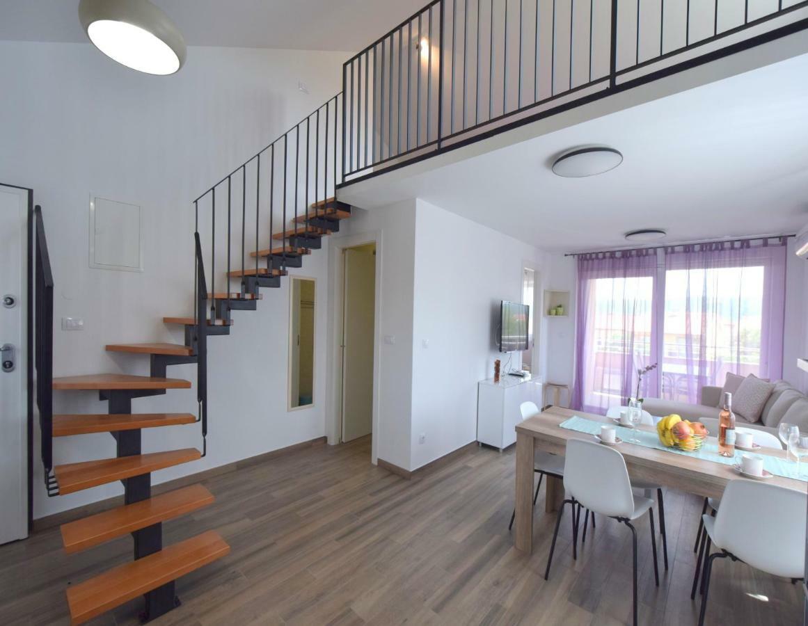 Apartments Medna Čižići Bagian luar foto