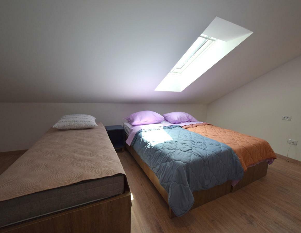 Apartments Medna Čižići Bagian luar foto