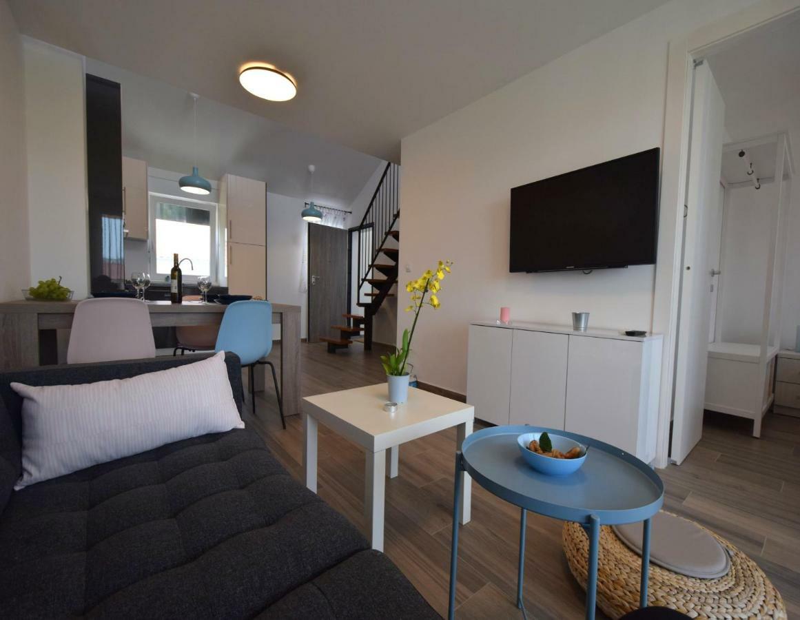 Apartments Medna Čižići Bagian luar foto