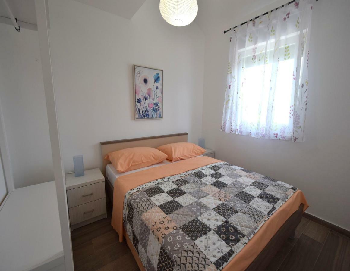 Apartments Medna Čižići Bagian luar foto