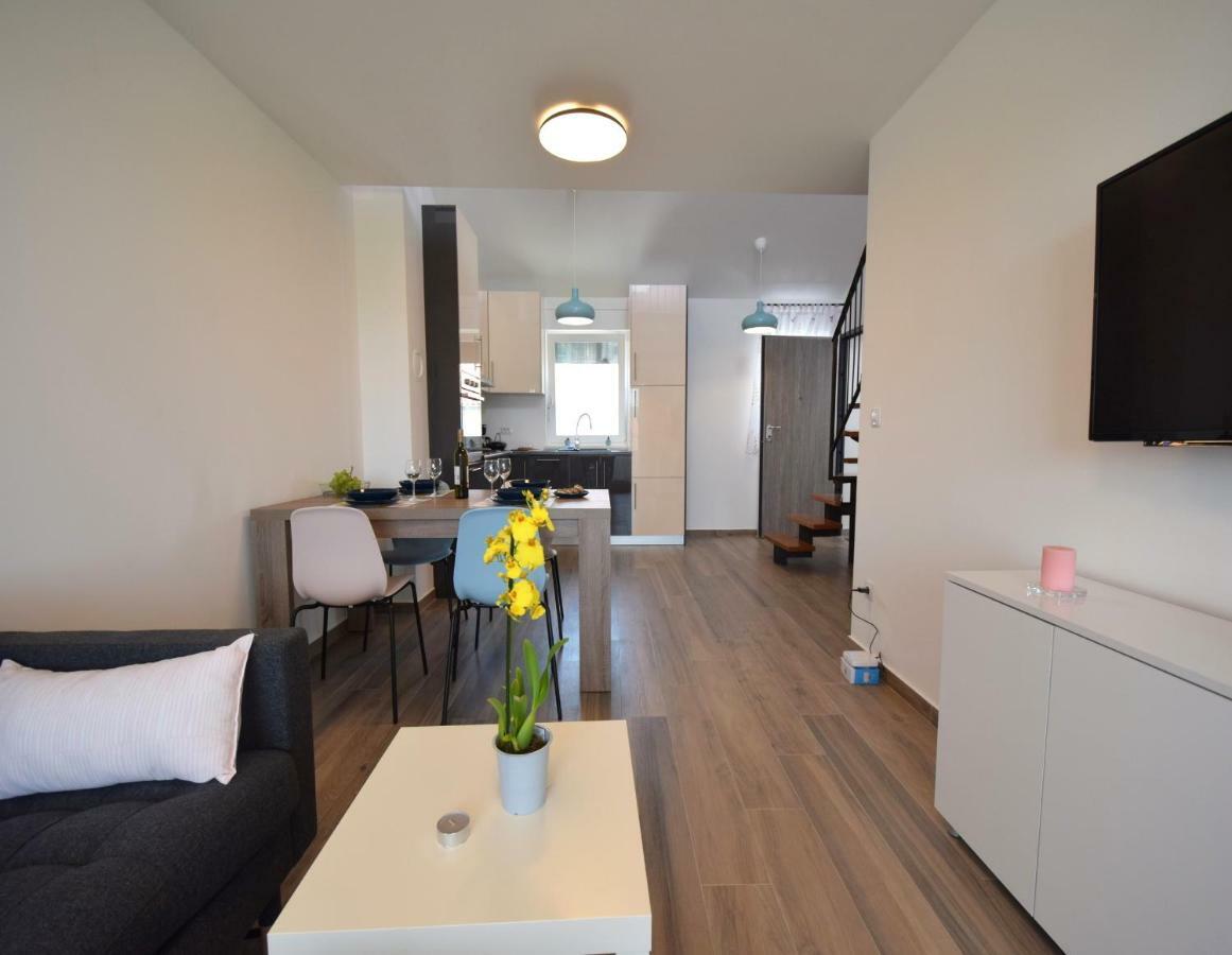 Apartments Medna Čižići Bagian luar foto